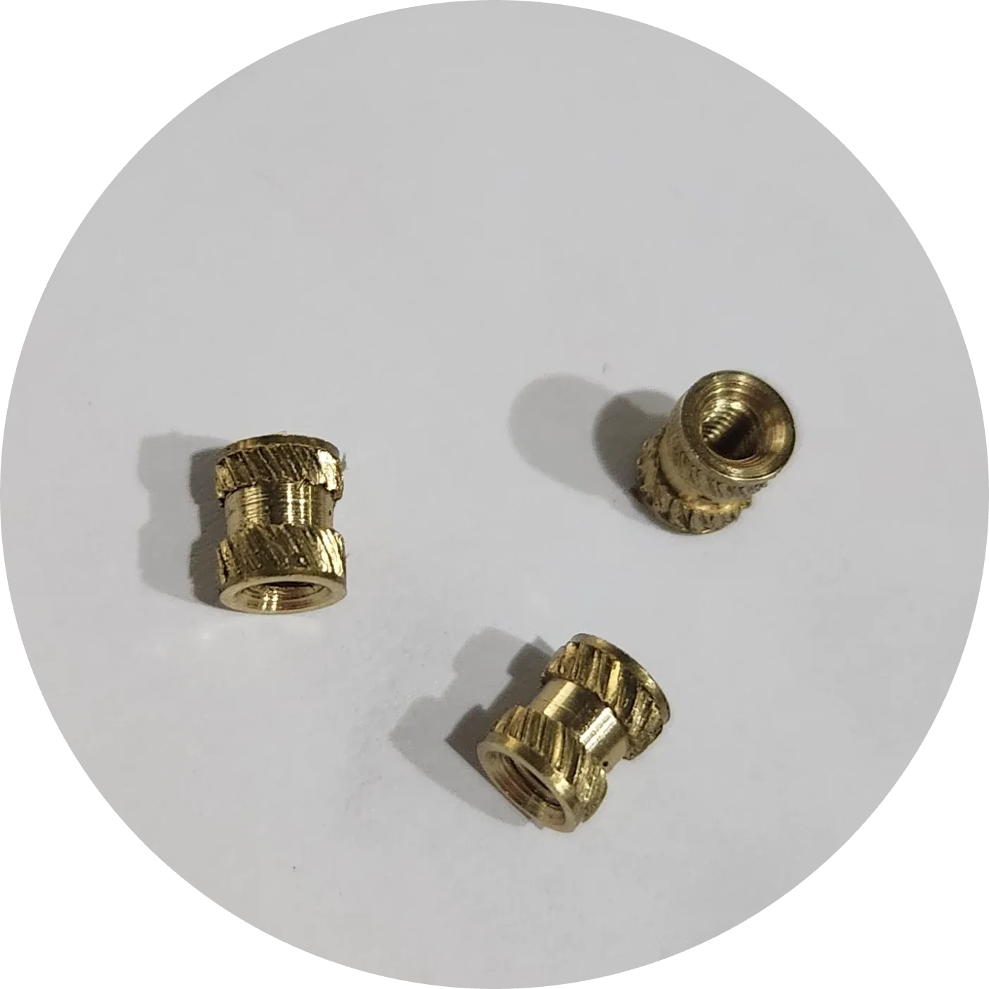 M3 6mm Tırtıklı insert somun